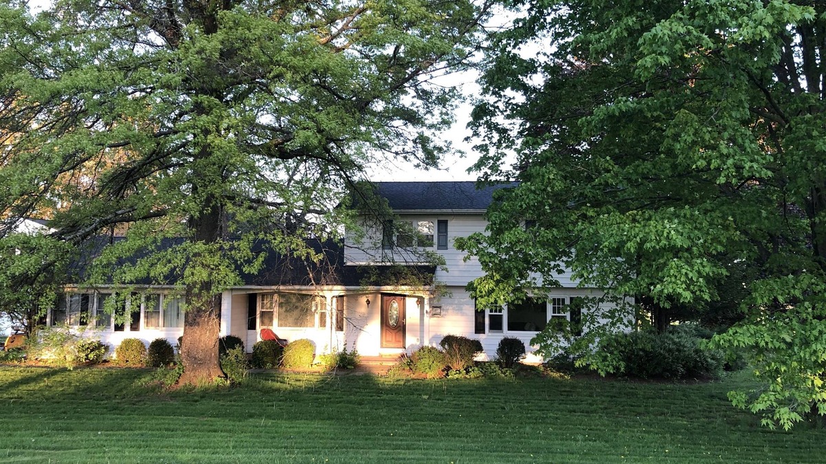 Wallkill House | A Cool Pad Vacation Rental: 4 Bedroom 3.5 bath in Mid Hudson Valley