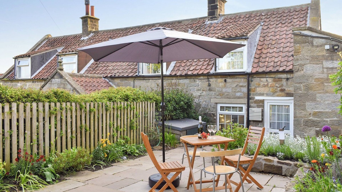 Egton Cottage | A cosy little cottage, full of character, history and charm.