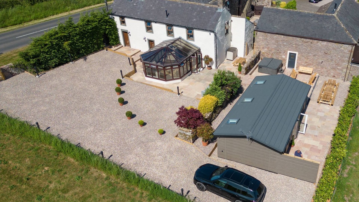 Sebergham Cottage | A cottage that sleeps 12 guests in 6 bedrooms