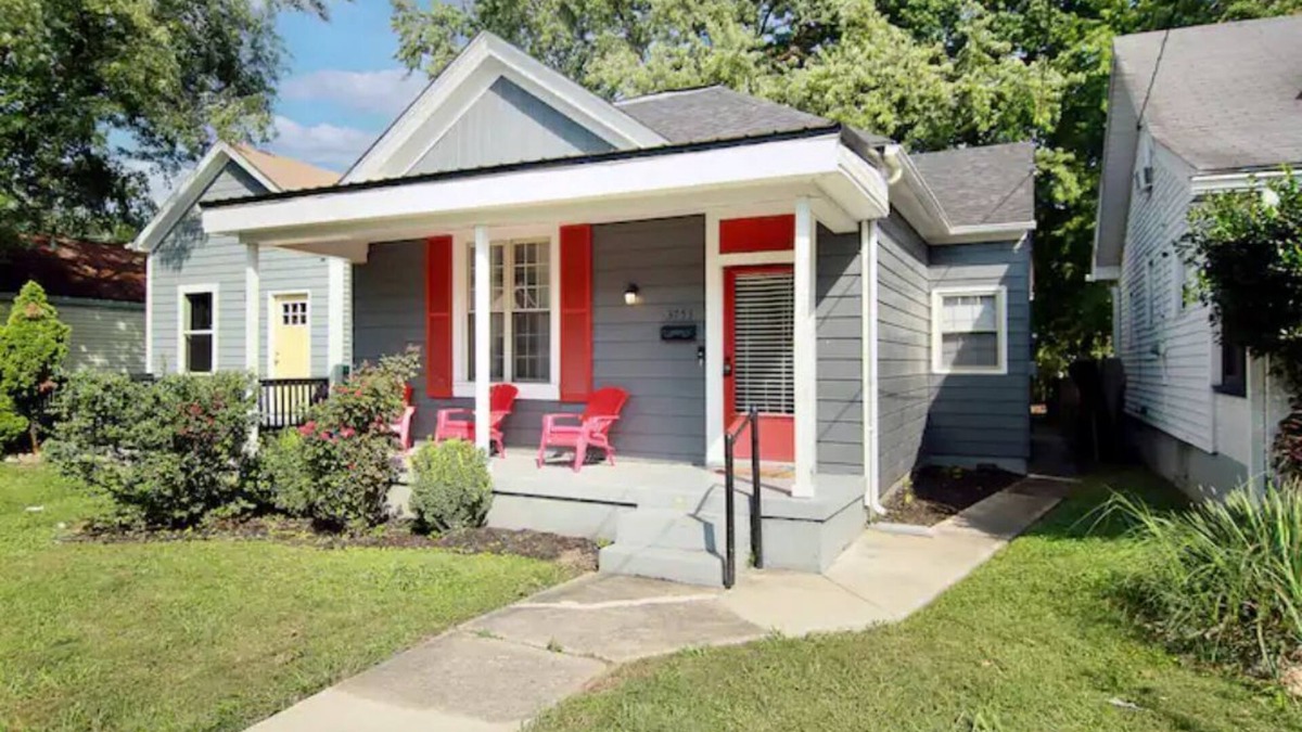 Jacobs House | A cozy charming home with a home away home from feel.
