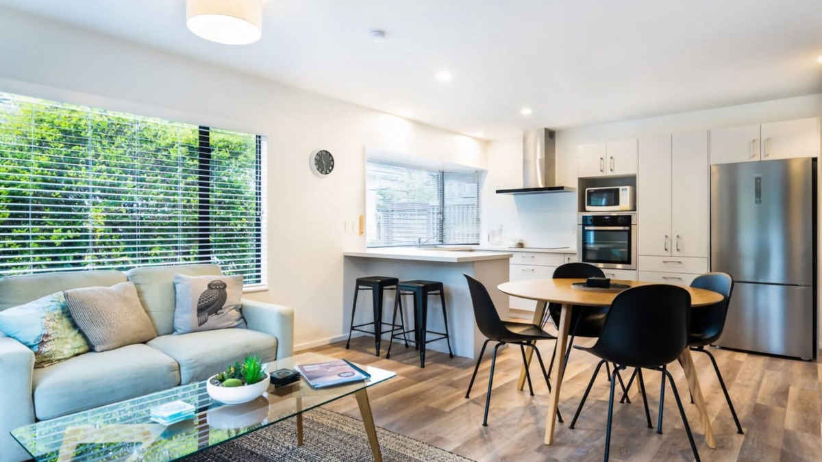 Nelson House | A cozy city escape, comfortable and well equipped.