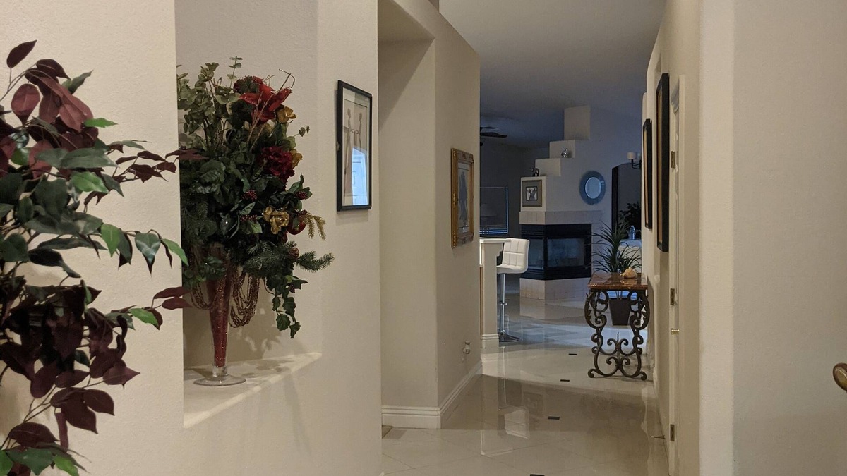 Las Vegas House | A cozy formal dining & Livingroom for a special occasion.