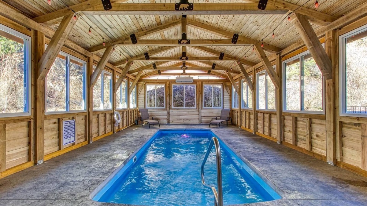 Gatlinburg - Pigeon Forge Resort | A Customized Mountain Retreat with Endless Entertainment