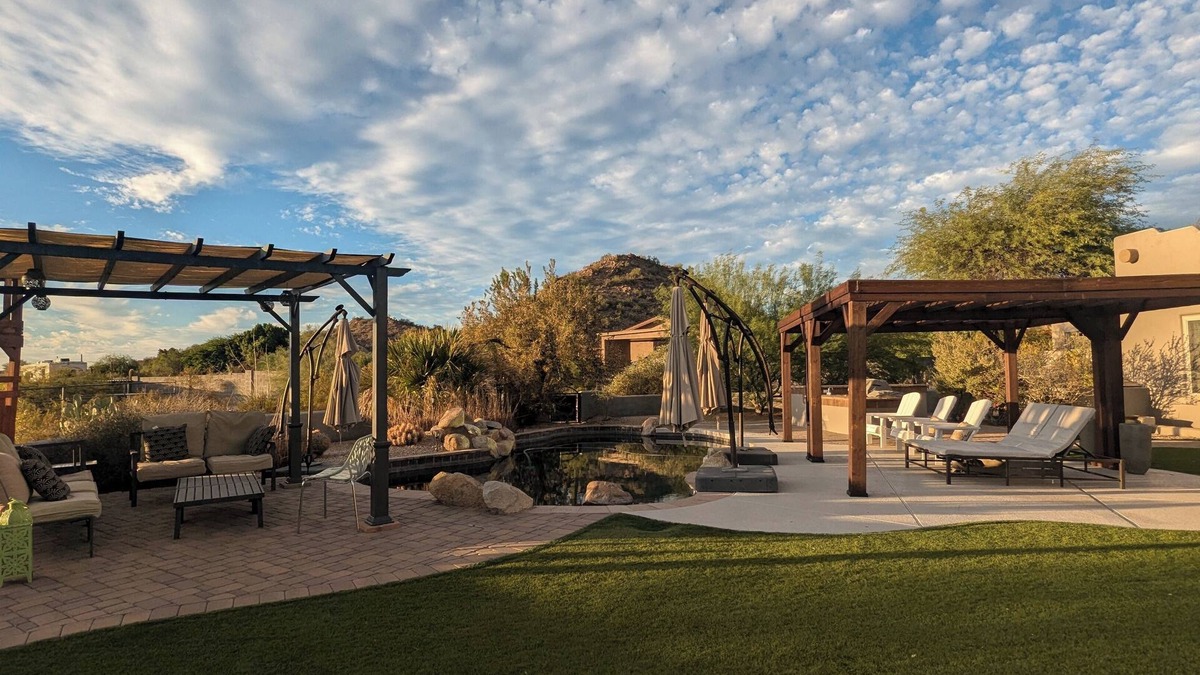 East Mesa House | A D O B E - E S T A T E
