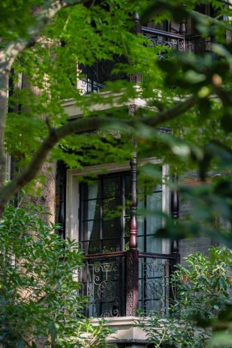Huaihai Road Commercial Area Villa | A detached, old Shanghai villa on Huaihai Middle Road