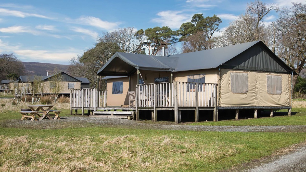Preston Cottage | A double marketed - gh lead that sleeps 6 guests in 3 bedrooms