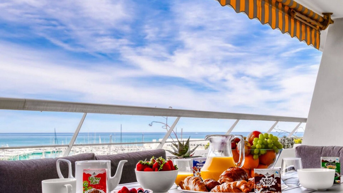 Villeneuve Loubet Beach Apartment | A dream getaway by the sea
