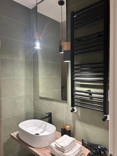 Caltagirone Apartment | A Due Passi Dalla Scalinata Restyling