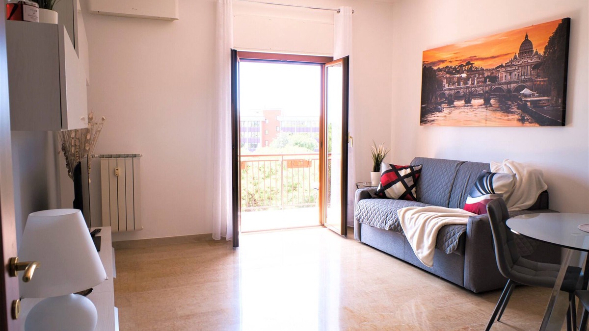 Gianicolo Apartment | A few minutes from Villa Pamphili, elegant panoramic apartment.