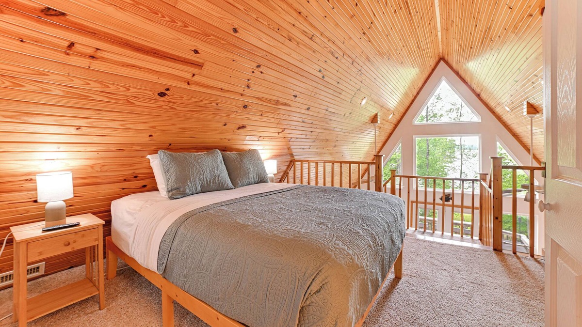 Cadiz Cabin | A-Frame Cadiz Cabin on Lake Barkley w/Boat Dock!