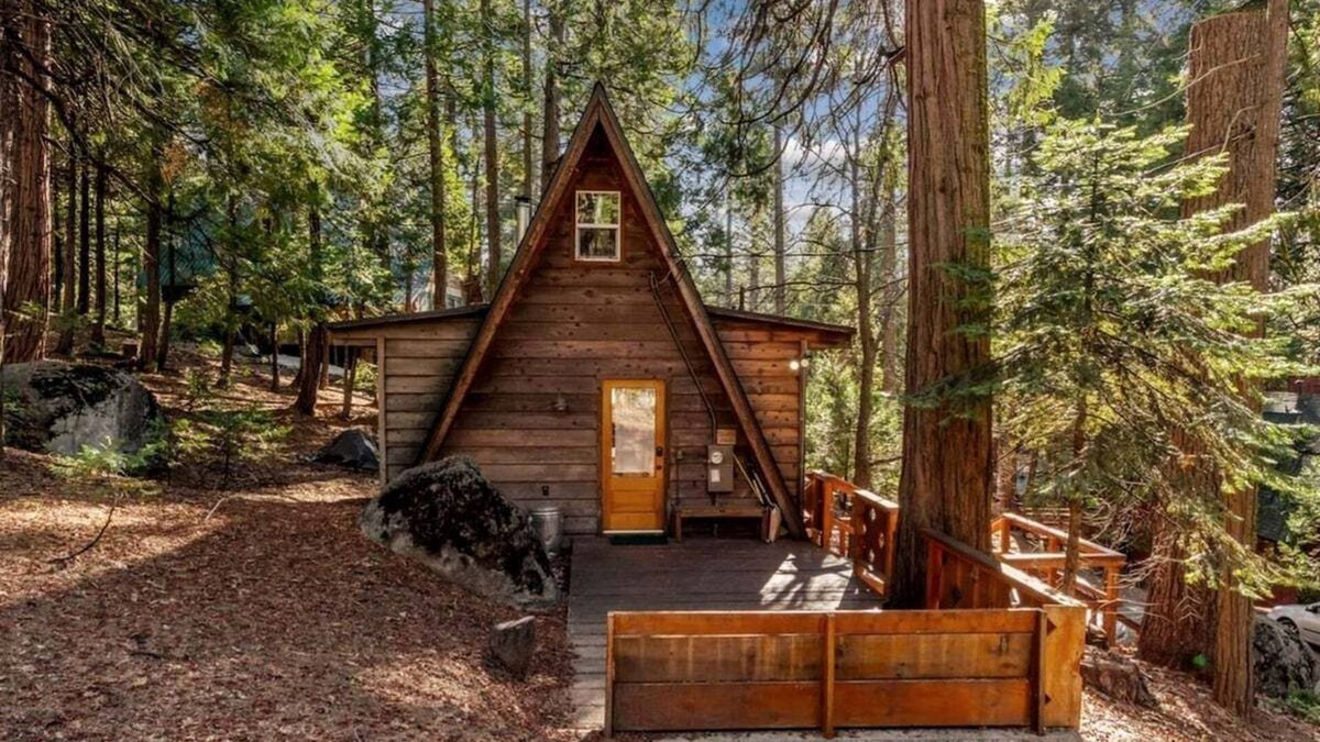 West Village Cabin | A-Frame Escape ~Unique stay w/comfort & style