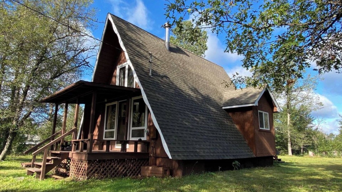 Grayling Cabin | A-Frame near Ausable River, also a great place for hunting and golf trips
