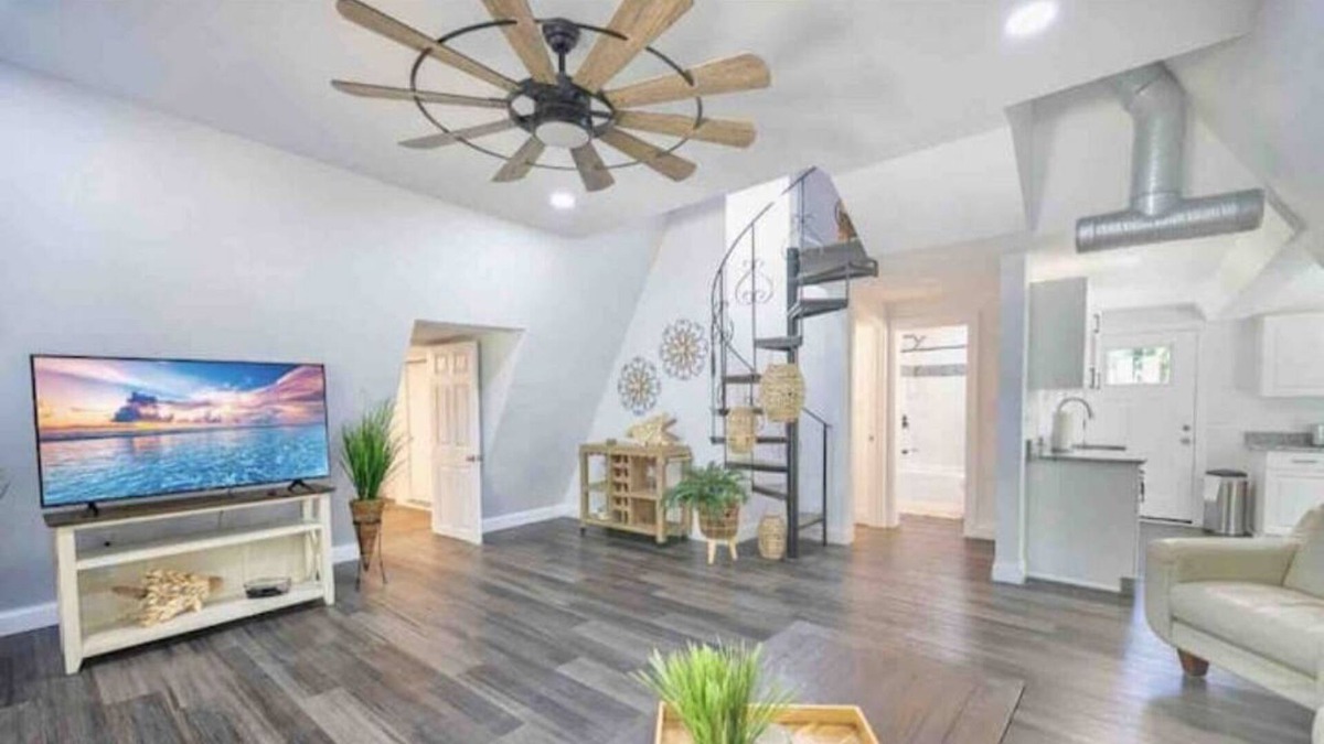 Weeki Wachee Gardens Cabin | A-Frame Stream Dream