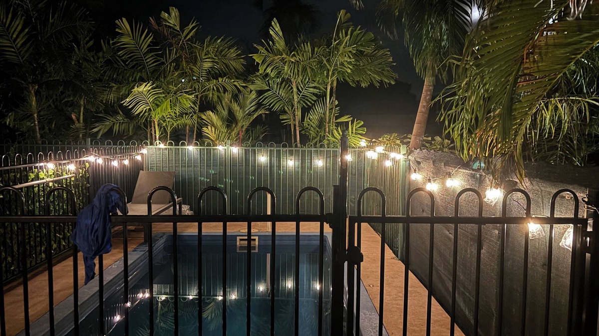 Marrara Apartment | A game of Golf, stroll home & relax with a glass of wine & a refreshing swim