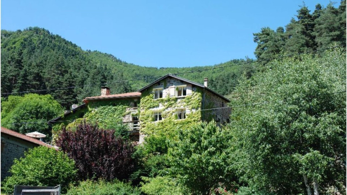 Saint-Martial House | A Gîte in the Ardèche Mountains