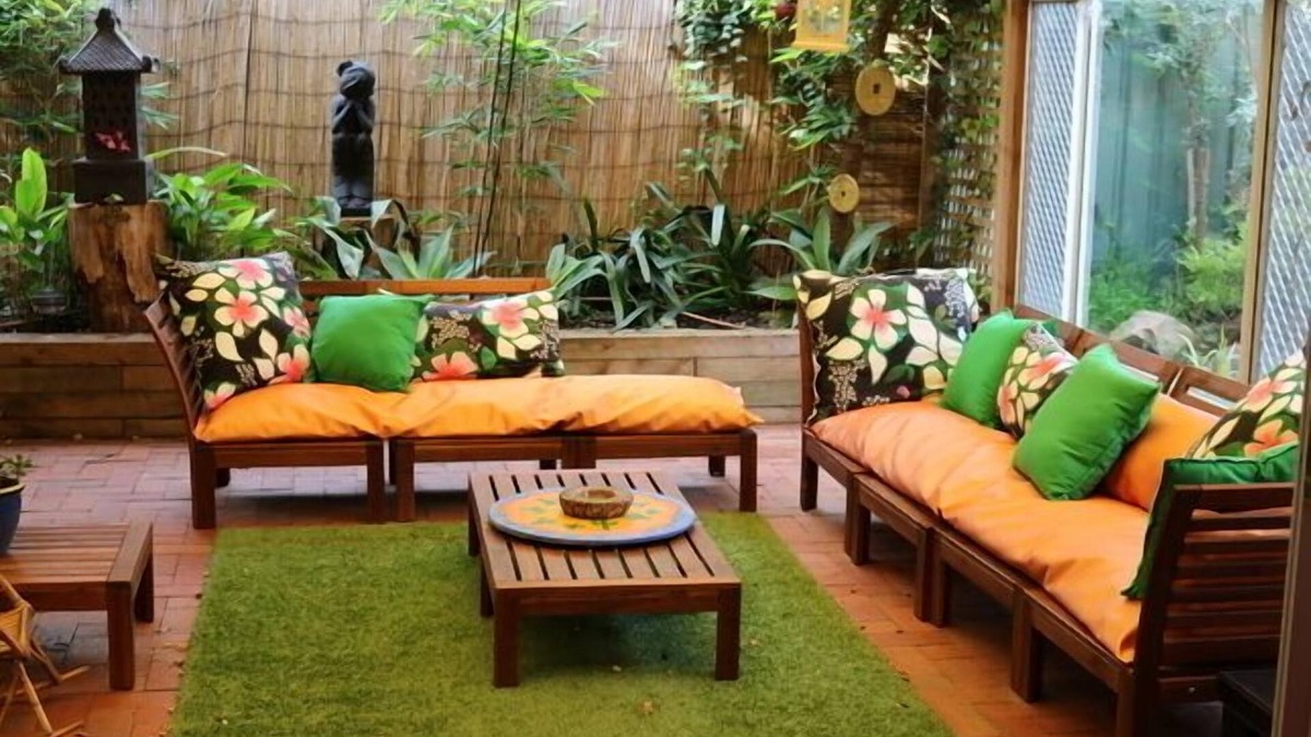 Henley Beach House | A Great Family Place in Henley Beach - Pets ✅ opposite park stylish & comfy