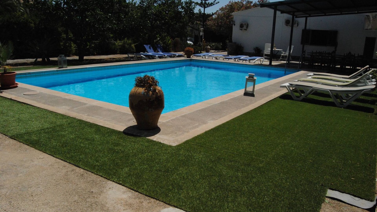 Alcanada Villa | A great house for a big family. With tourist license nº 1077