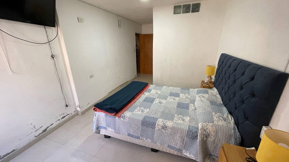 Cordoba House | A great room with a comfortable bathroom with hot tub