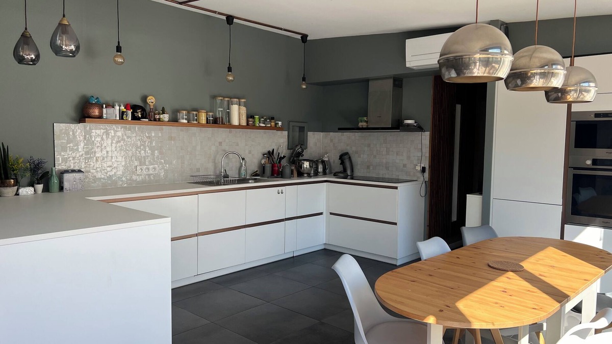 Saint-Martin-d'Heres House | A haven of peace in the town center. Architect-designed house to discover.