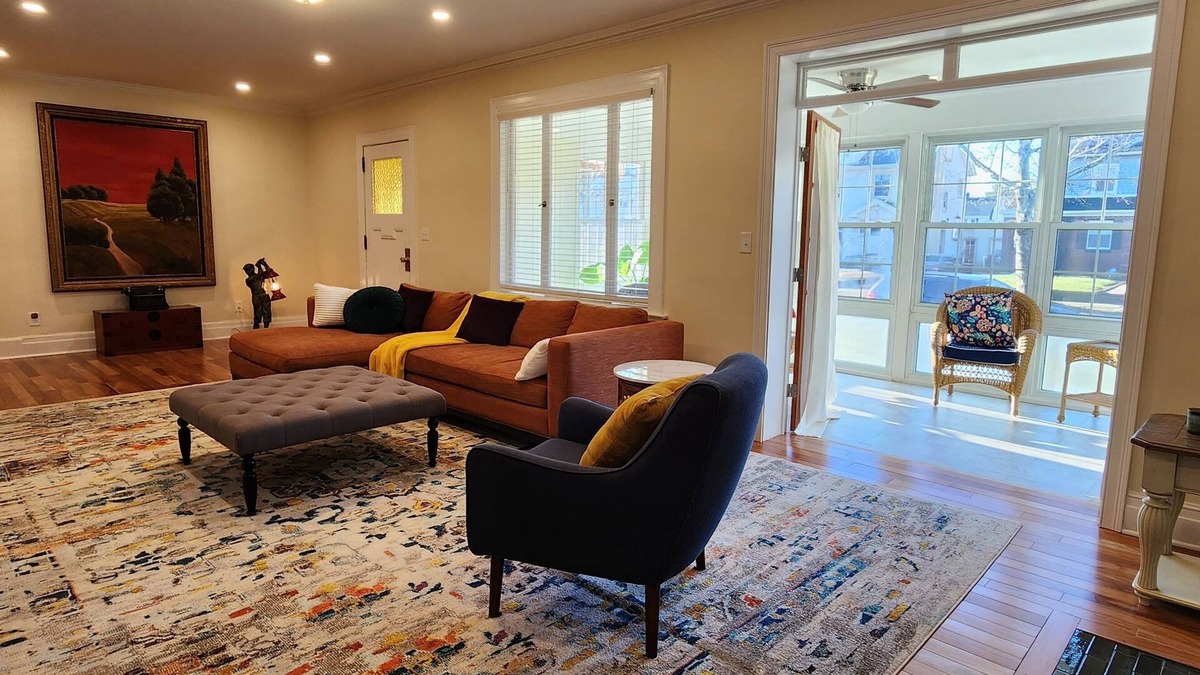 Weequahic House | A Historic Retreat Awaits You - Entire Home near to EWR