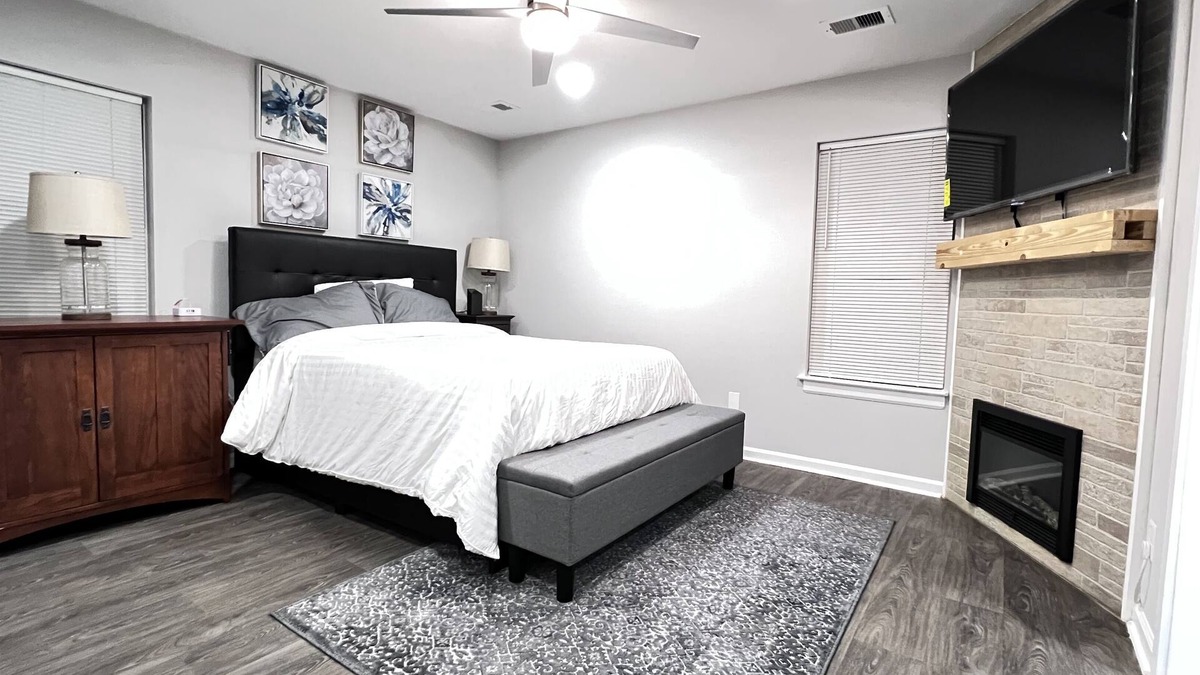 Church Street House | A Home Stay on Business Trip - Near Airport