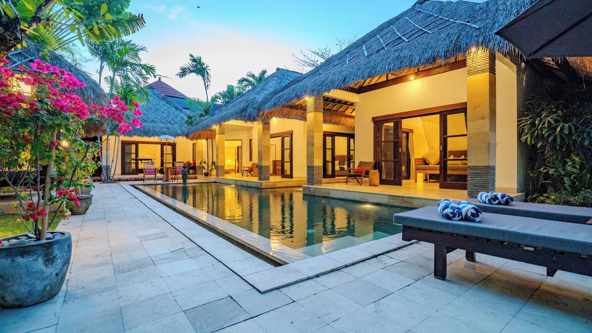 Drupadi Villa | A little slice of Heaven, Villa Evelyne staffed 5-bedroom villa central Seminyak