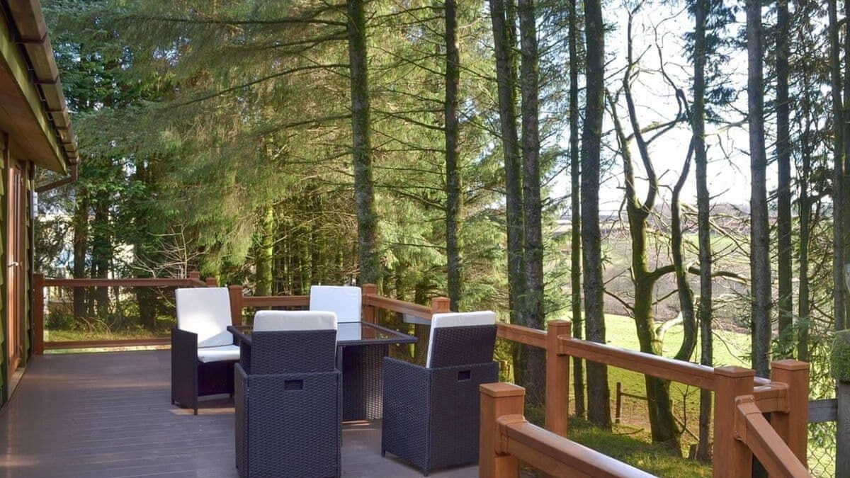 Cornwall Cabin | A Lodge Set in a Quiet Location with Country Views