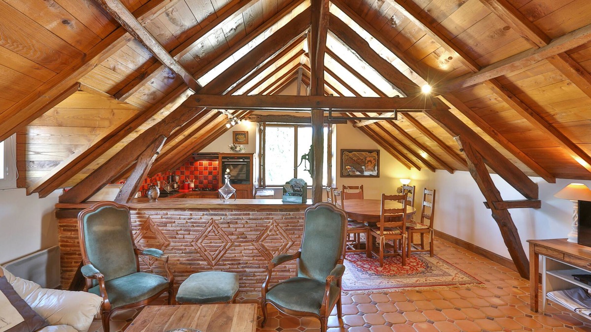 Tamnies House | A lodging of character on a vast agricultural domain 12 km (Sarlat, Lascaux, eyzies)