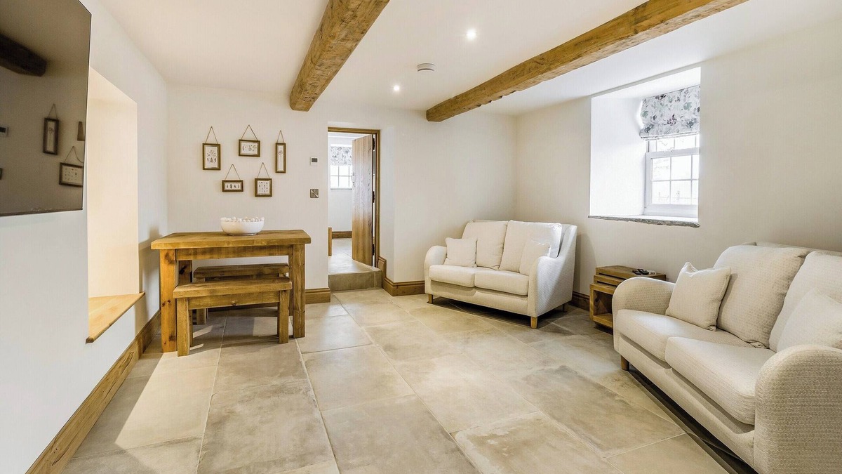 Llanfor Cottage | A lovely cosy cottage, just a mile from Bala town, a real treat for a vacation.