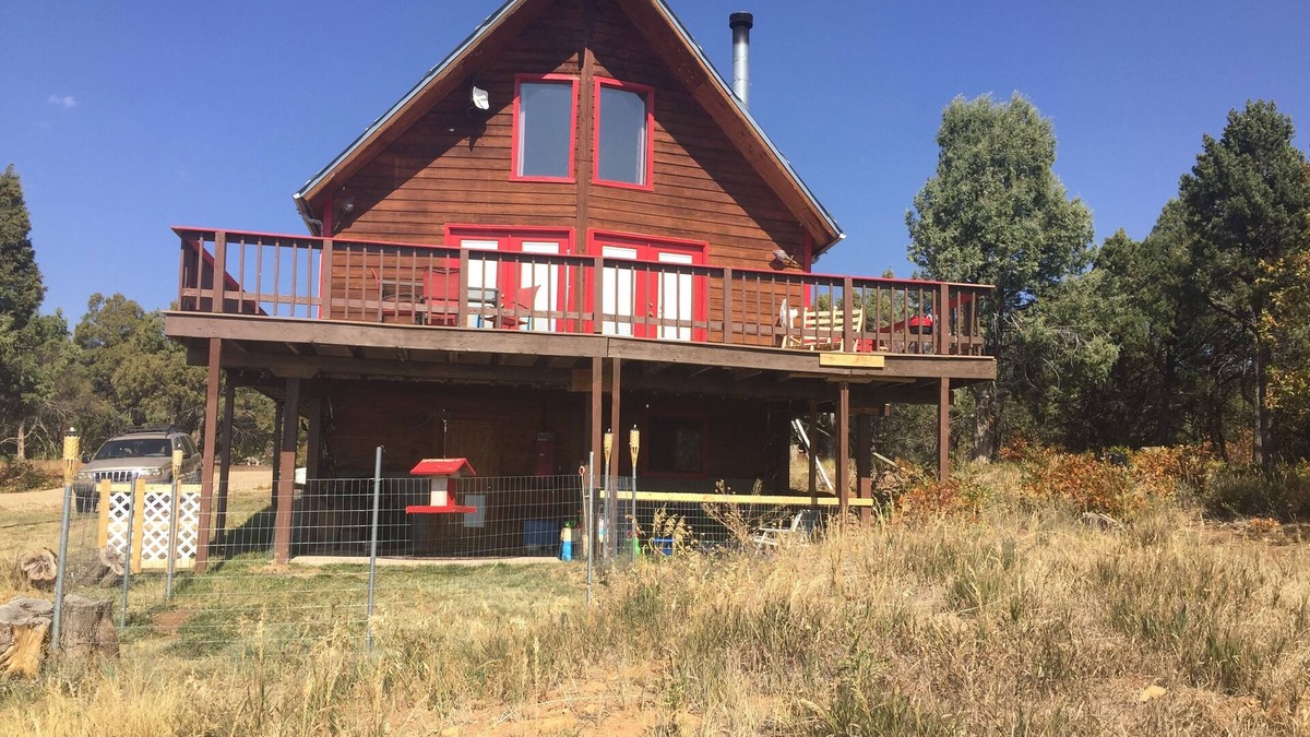 Mancos House | A lovely home with spectacular views of Mesa Verde. Sundeck, patio and privacy.