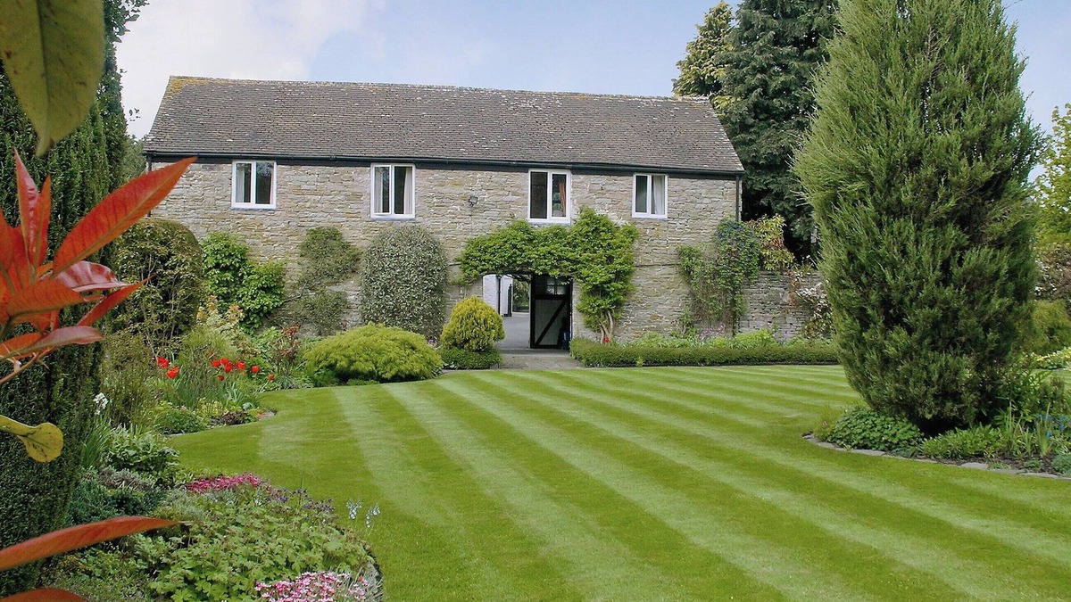 Kington Cottage | A lovely restored coach house only 300 yards from the centre of Kington.