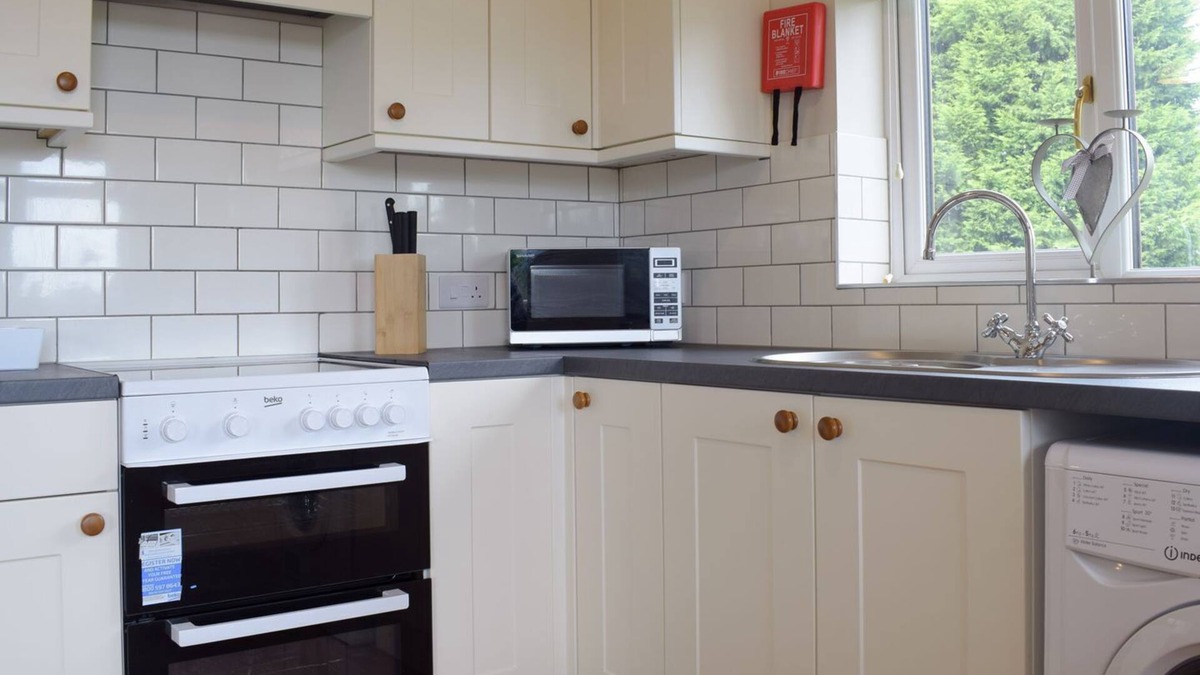 Billingsley Cottage | A lovingly furnished, detached lodge enjoying sweeping views of the surrounding countryside.