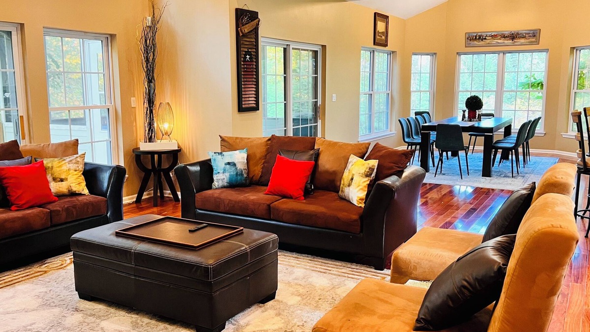 Pocono Pines House | A Luxury 4-bedroom house in brilliant Pocono Pines with AC, WiFi, and MORE