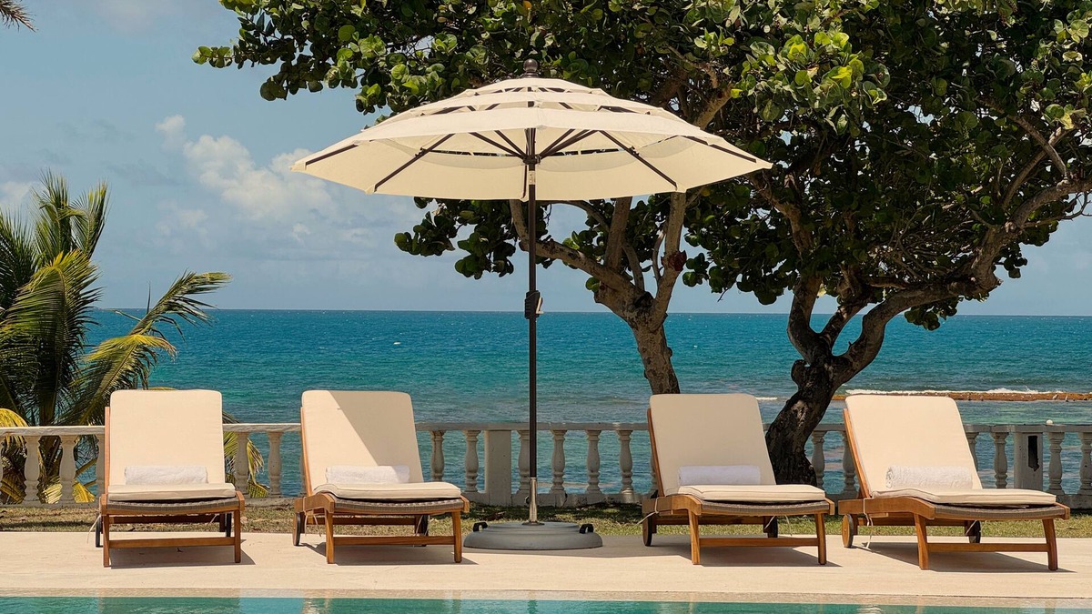 Dickenson Bay Villa | A luxury family retreat near Antigua's top beaches and restaurants