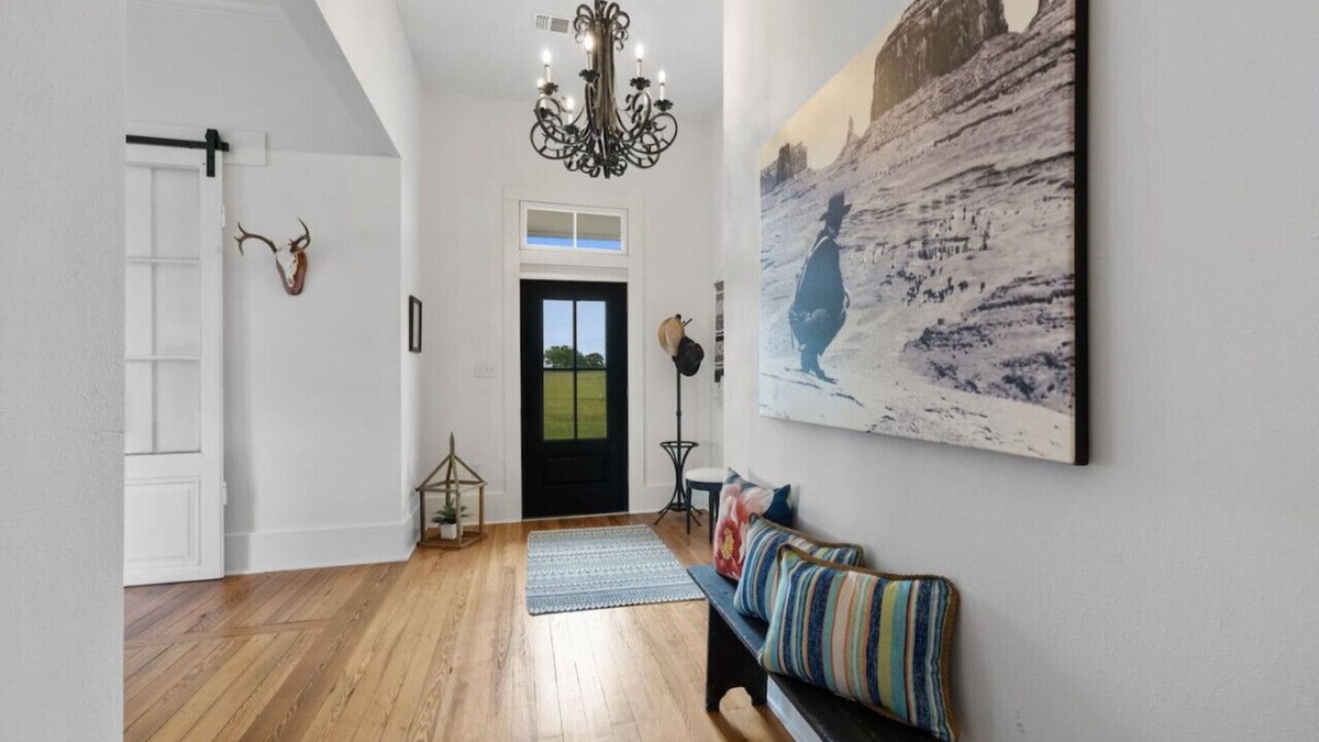 Brenham House | A luxury Farmstead retreat, escape the city lights!