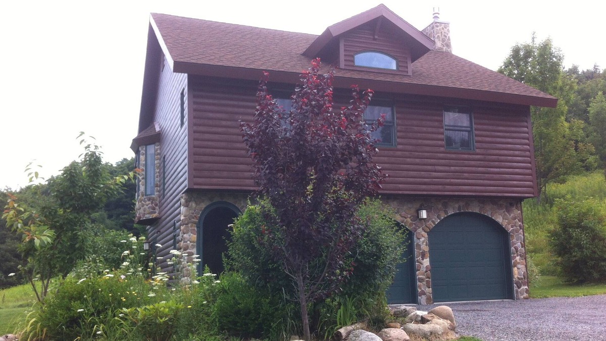 East Homer House | A magical Carriage house in rolling mountains, Near Finger Lakes