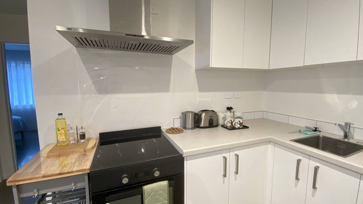 Bell Block Apartment | A Modern & Homely Suite