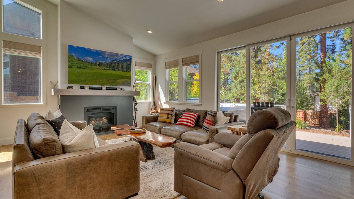 Lower Kingsbury House | A Modern Tahoe 3 Bedroom, 3.5 Bath (SL110), Hot Tub, BBQ, Close to Downtown