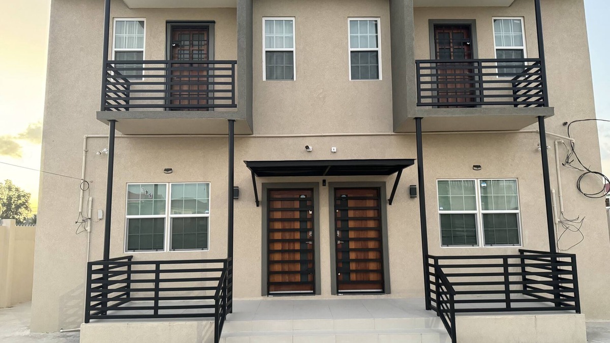 Demerara-Mahaica House | A modern Townhome at Farm. 5 minutes drive from the Providence National Stadium