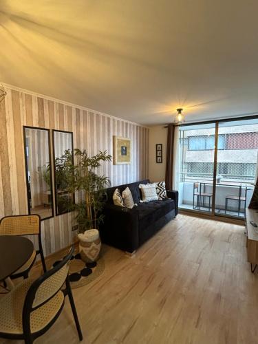 Downtown Santiago Apartment | A pasos de Hospital UC y Metro