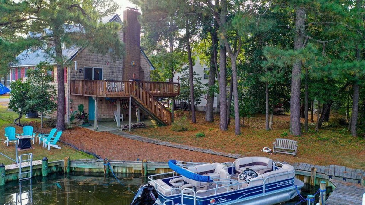 Ocean Pines House | A Pawfect Salty Hideaway-Non Group Rental-4 Bedrooms, 3 Bathrooms, Sleeps 8