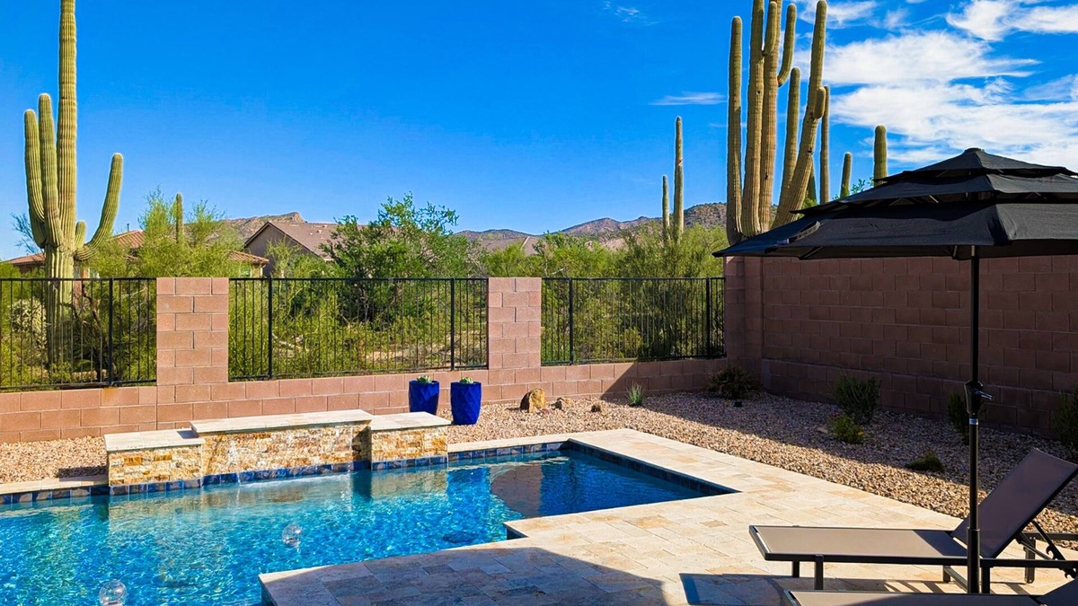 Marana House | A perfect Arizona getaway in Dove Mountain w heated pool & gated community.