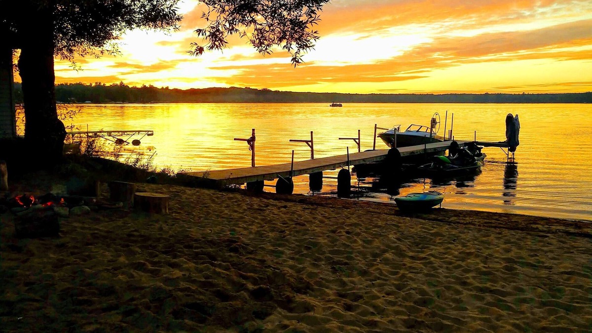 Kalkaska Cottage | A Perfect lake front Cottage