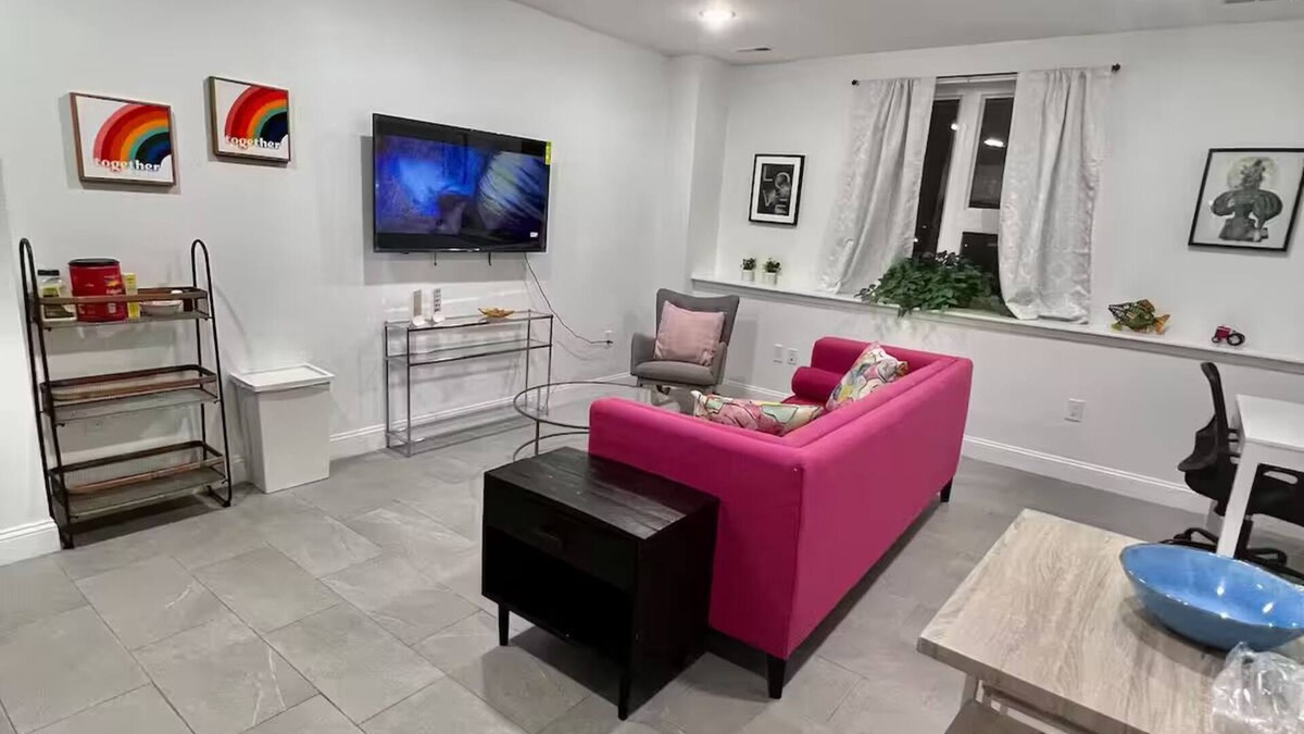 West Poplar Apartment | A Place to relax near Temple and The MET