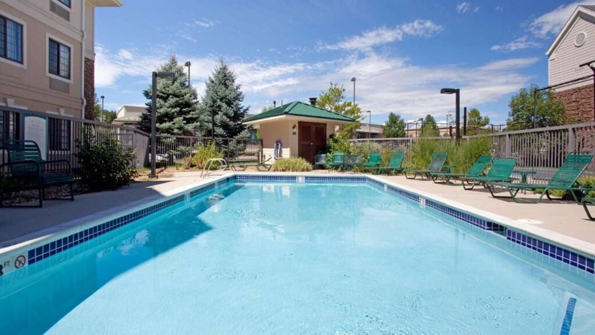 Acres Green House | A Place You'll Surely Enjoy! 2 Relaxing Units, w/ Swimming Pool, Pet-Friendly!
