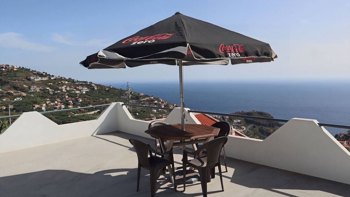 Tabua House | A Propriedade tem uma Vista Única Para um pôr do sol Deslumbrante e Sossegada