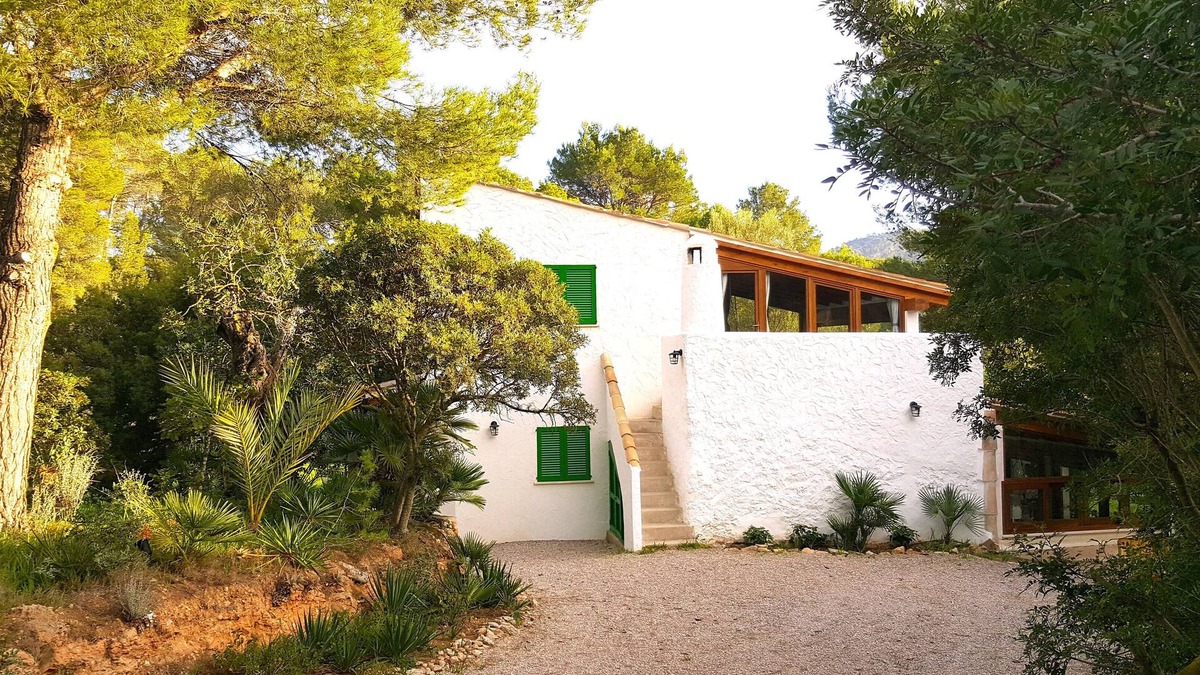 Port d'Andraitx Cottage | A quiet house in the valley, ideal for families.