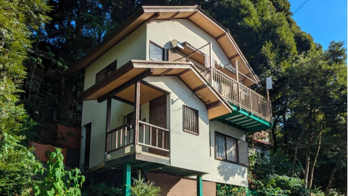 Ine House | A quiet house in the mountains. It is an 8-minute drive from the boathouse at Ine and a 25-minute drive from Amanohashidate. There is also a swimming beach nearby.