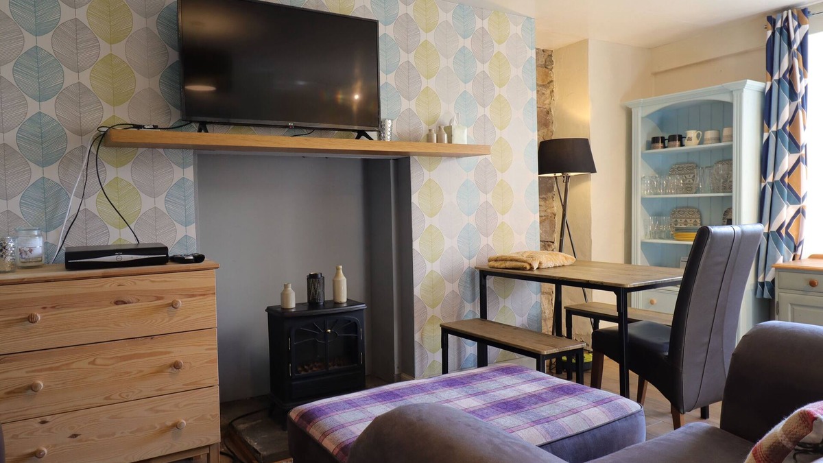 Helmsdale Apartment | A Quirky 1-bedroom Basement-level Fisherman's Apartment
