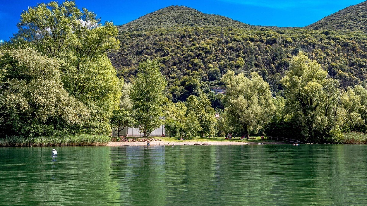 Barbengo House | A real lake experience, with boat rental.